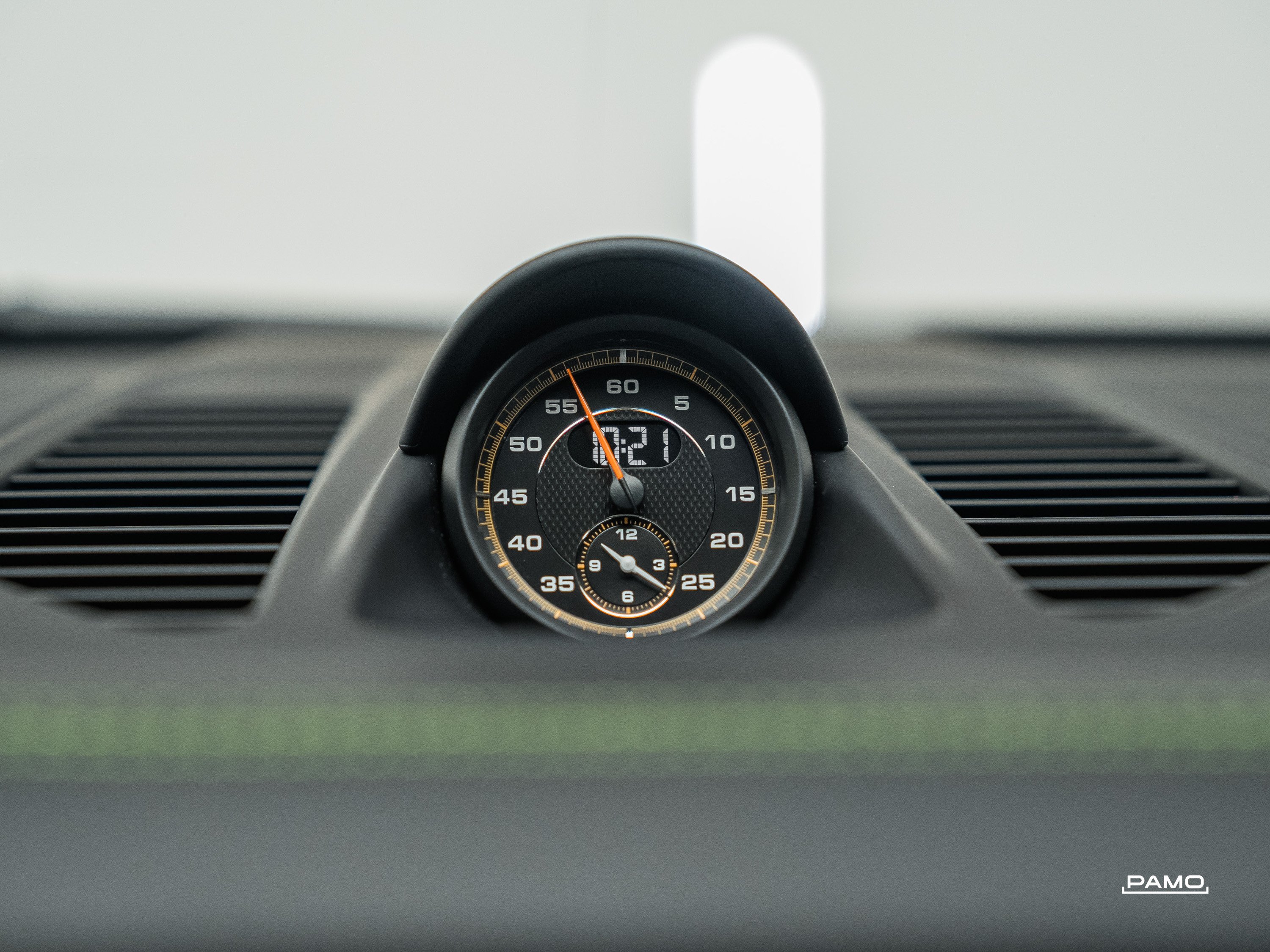 905_Porsche_991.2_GT3RS_Lizard_green-21